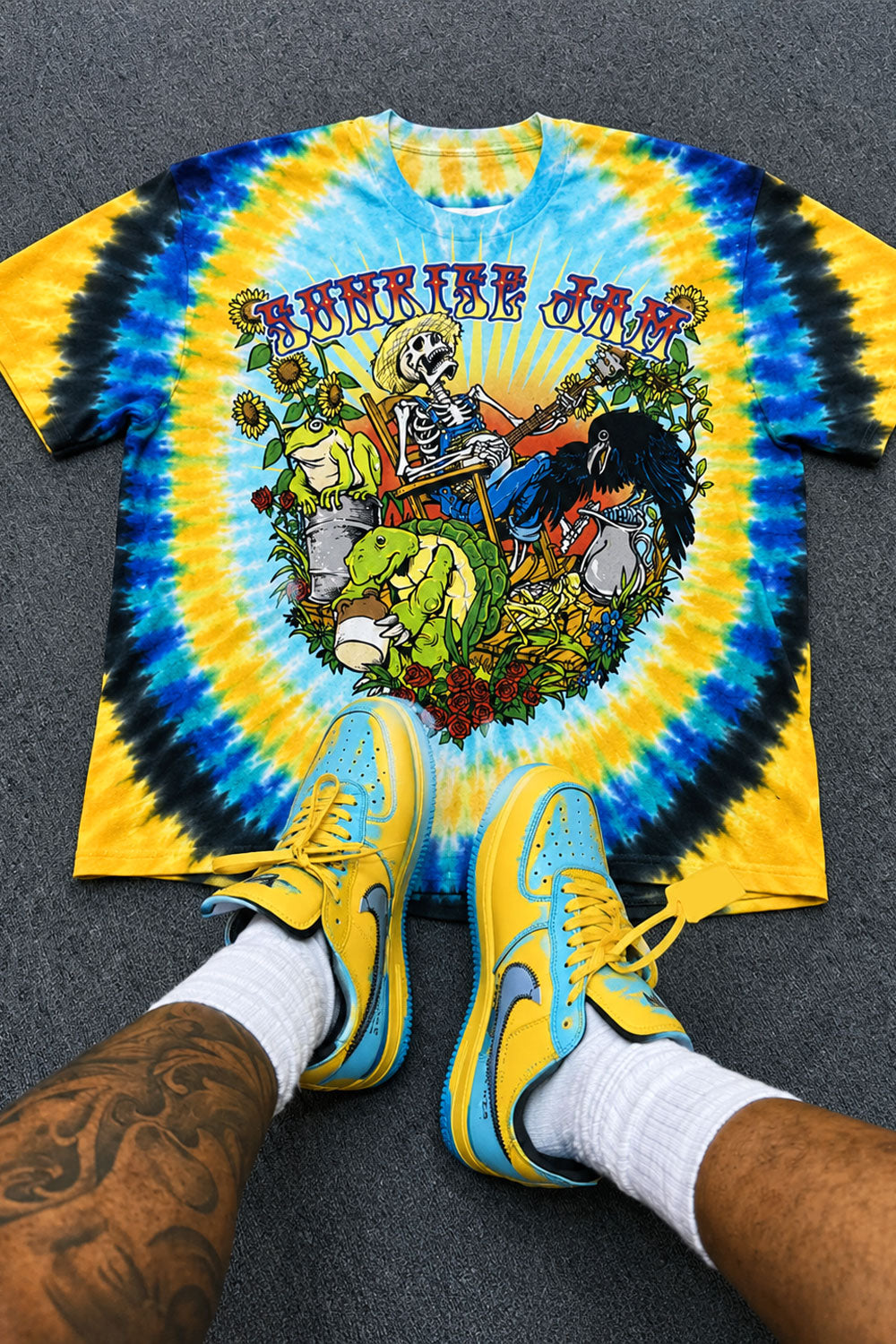 Sunrise Jam Skeleton Banjo Tie Dye Shirt